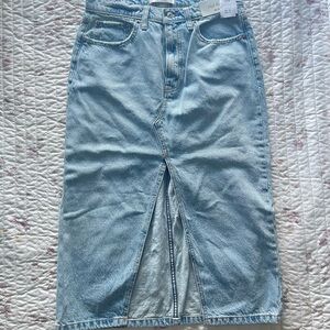 Abercrombie & Fitch High Rise Denim Midi Skirt